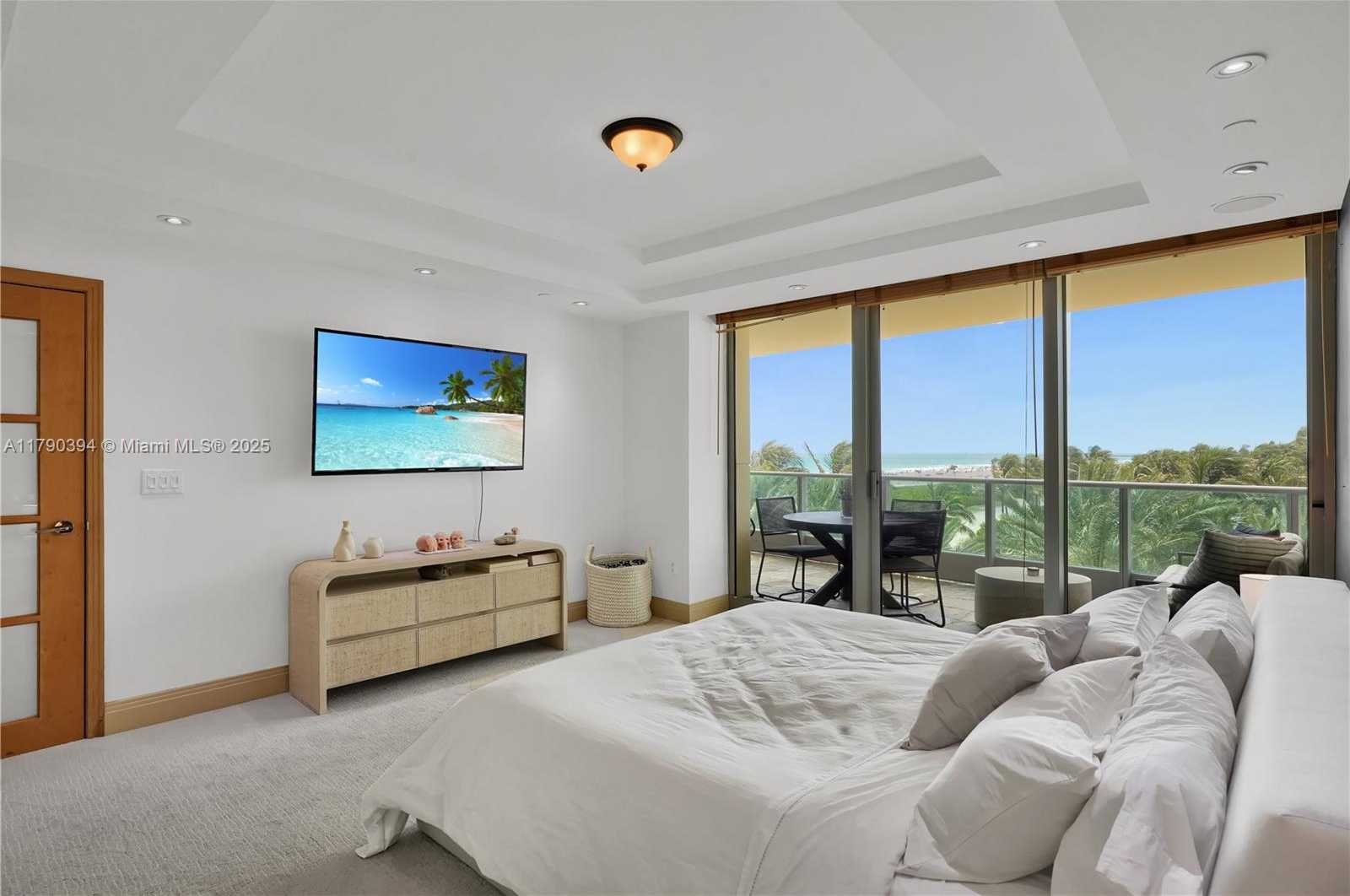 Small Image of 1455 OCEAN DR #603, Miami Beach Number 16