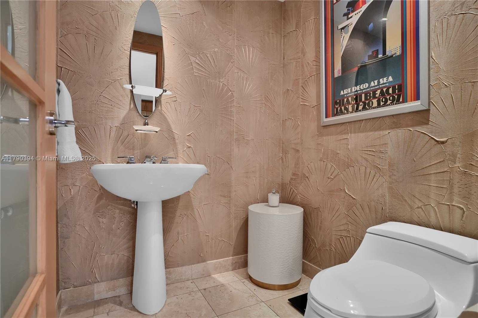Small Image of 1455 OCEAN DR #603, Miami Beach Number 29