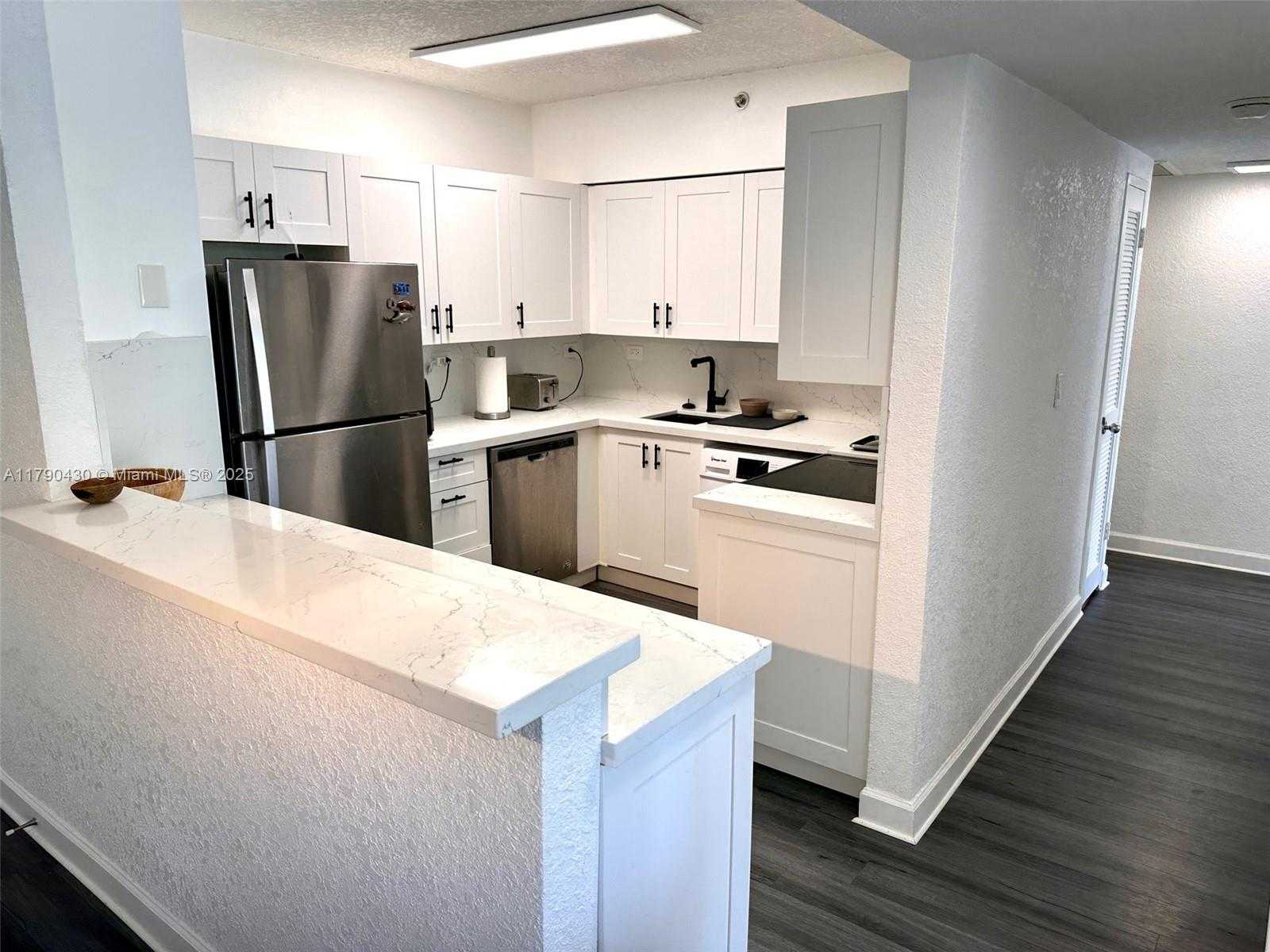 Small Image of 1500 BAY RD #234S, Miami Beach Number 7