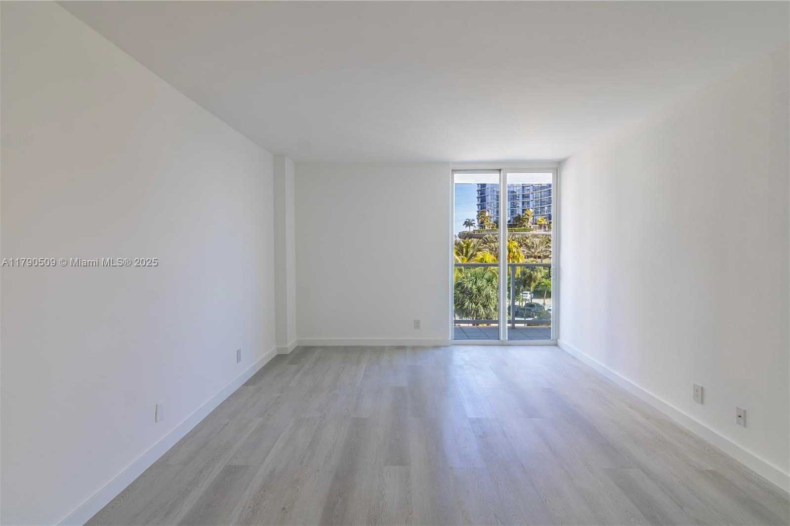 Small Image of 100 BAYVIEW DR #314, Sunny Isles Beach Number 15