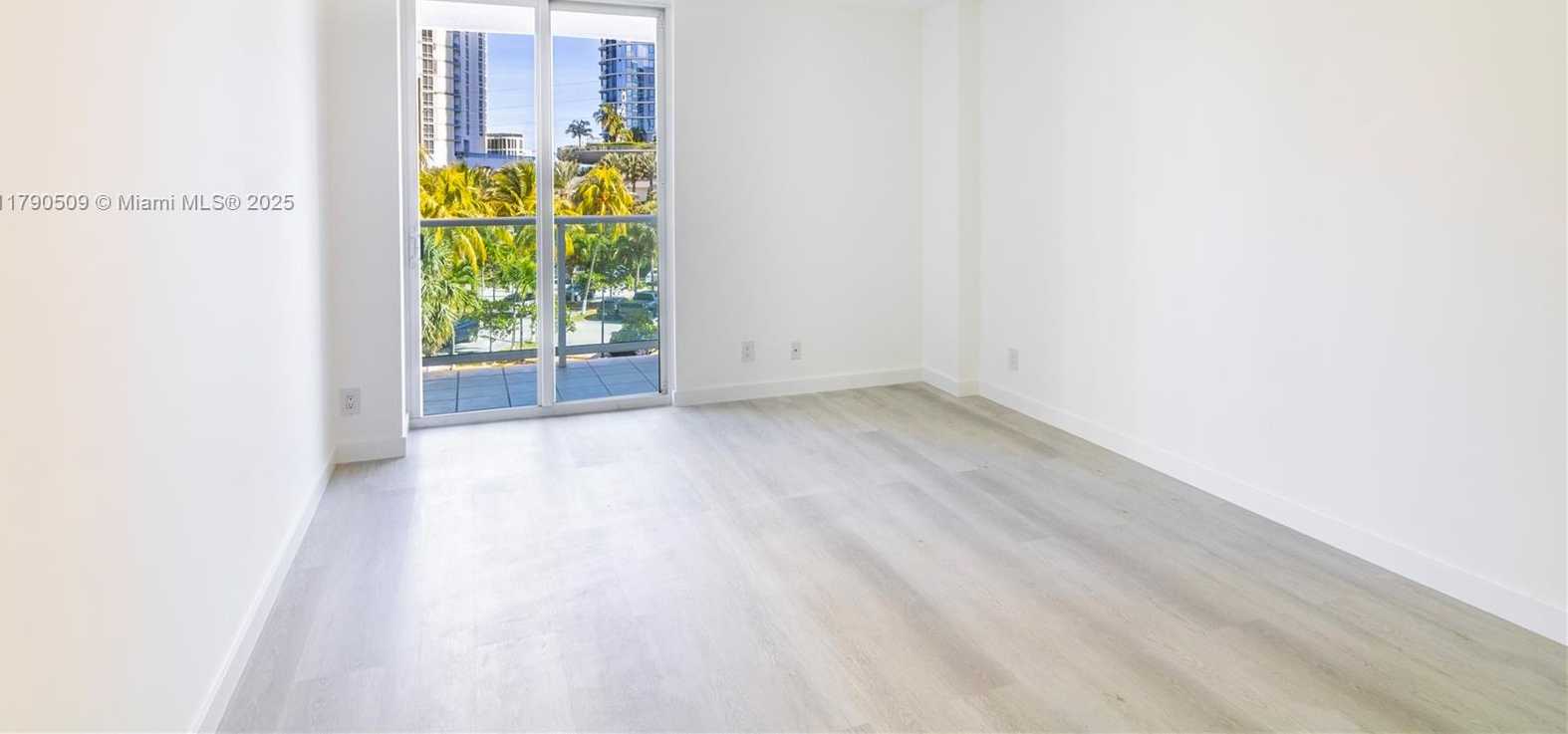Small Image of 100 BAYVIEW DR #314, Sunny Isles Beach Number 16