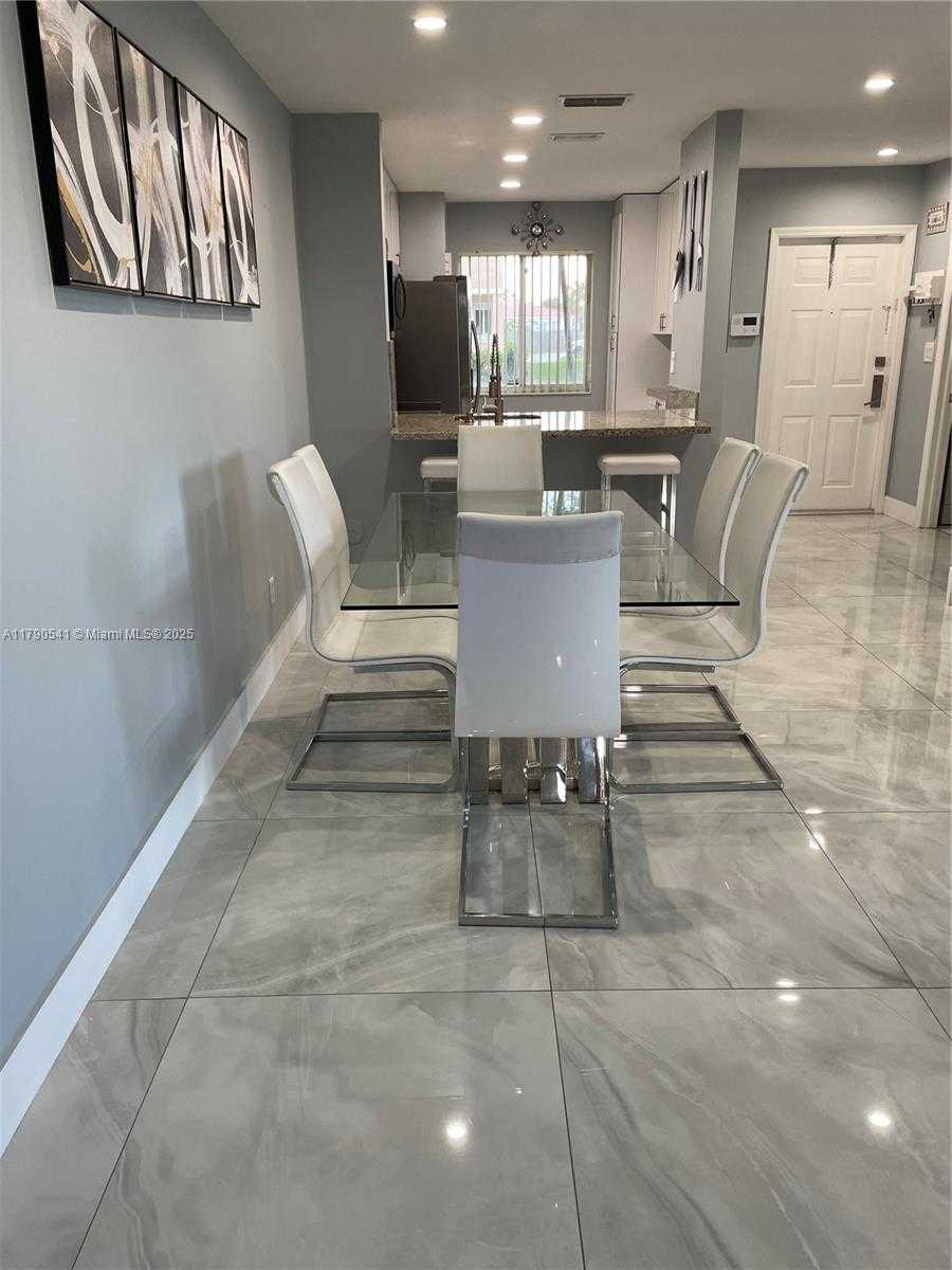 Small Image of 13900 SOUTH WEST 172ND LN #13900, Miami Number 3