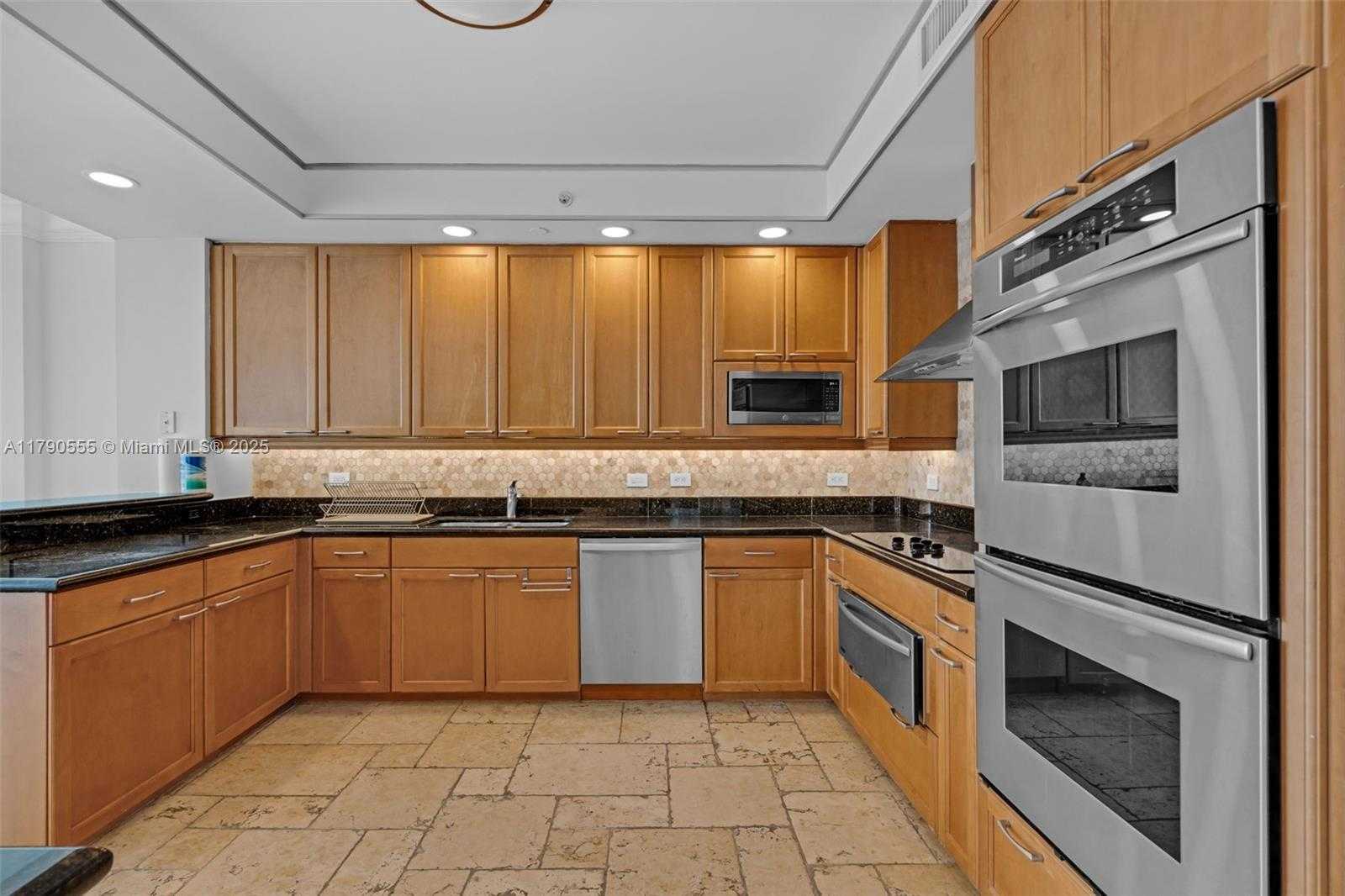 Small Image of 3201 NORTH EAST 183RD ST #502, Aventura Number 31