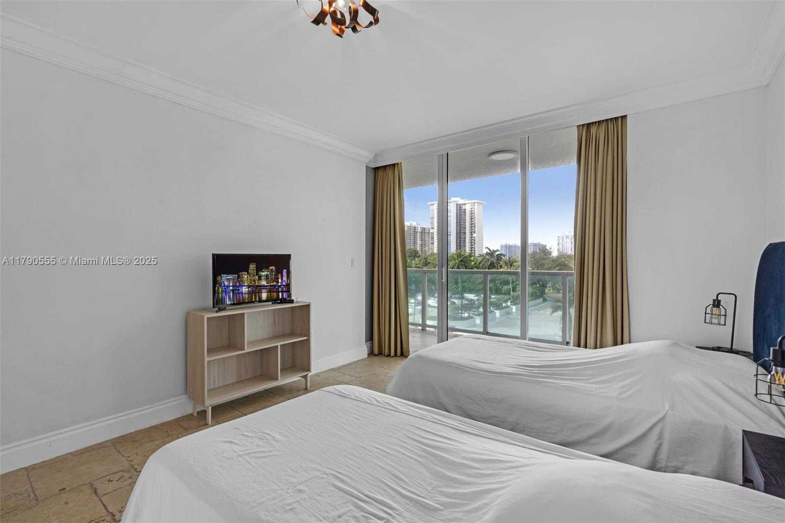 Small Image of 3201 NORTH EAST 183RD ST #502, Aventura Number 40