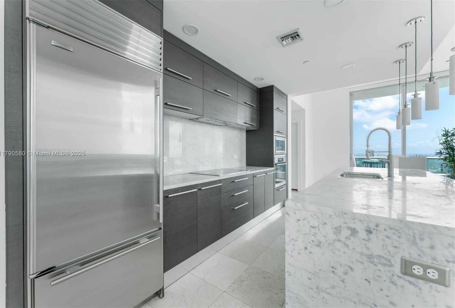 Small Image of 900 BISCAYNE BLVD #5812, Miami Number 12