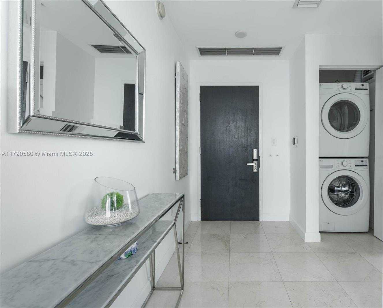 Small Image of 900 BISCAYNE BLVD #5812, Miami Number 19