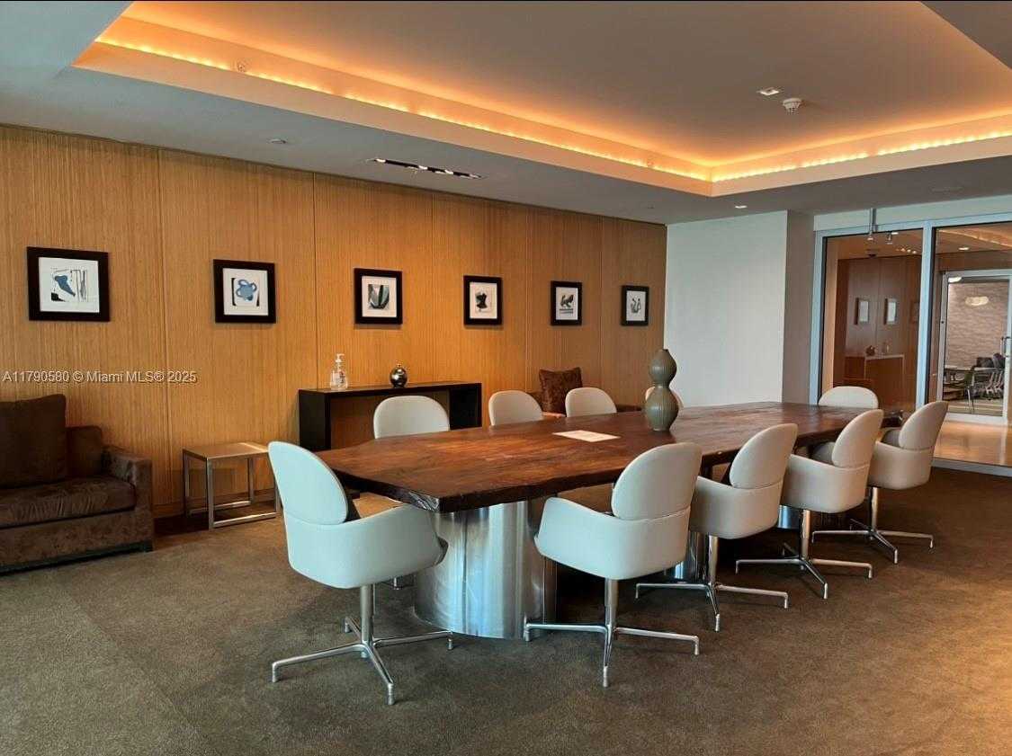 Small Image of 900 BISCAYNE BLVD #5812, Miami Number 30