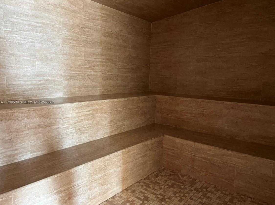 Small Image of 900 BISCAYNE BLVD #5812, Miami Number 34