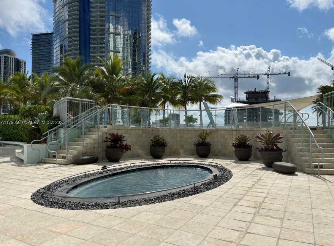 Small Image of 900 BISCAYNE BLVD #5812, Miami Number 42