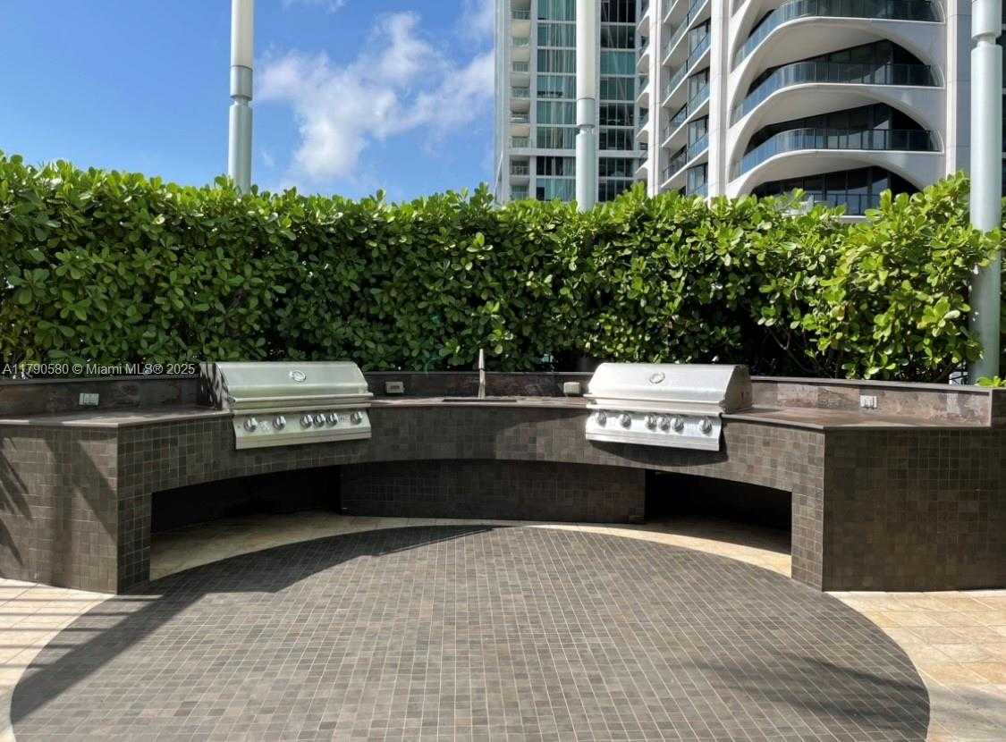 Small Image of 900 BISCAYNE BLVD #5812, Miami Number 43