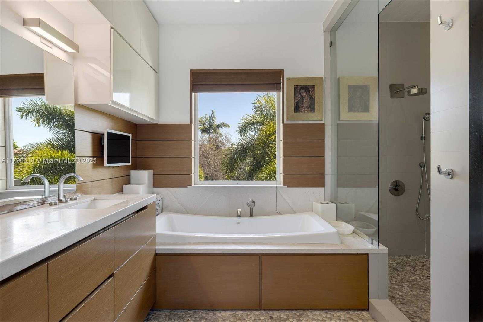 Small Image of 765 ALLENDALE ROAD, Key Biscayne Number 13