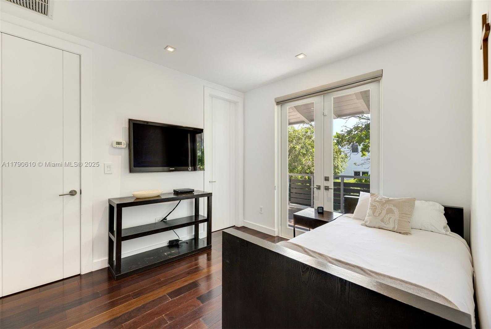 Small Image of 765 ALLENDALE ROAD, Key Biscayne Number 22