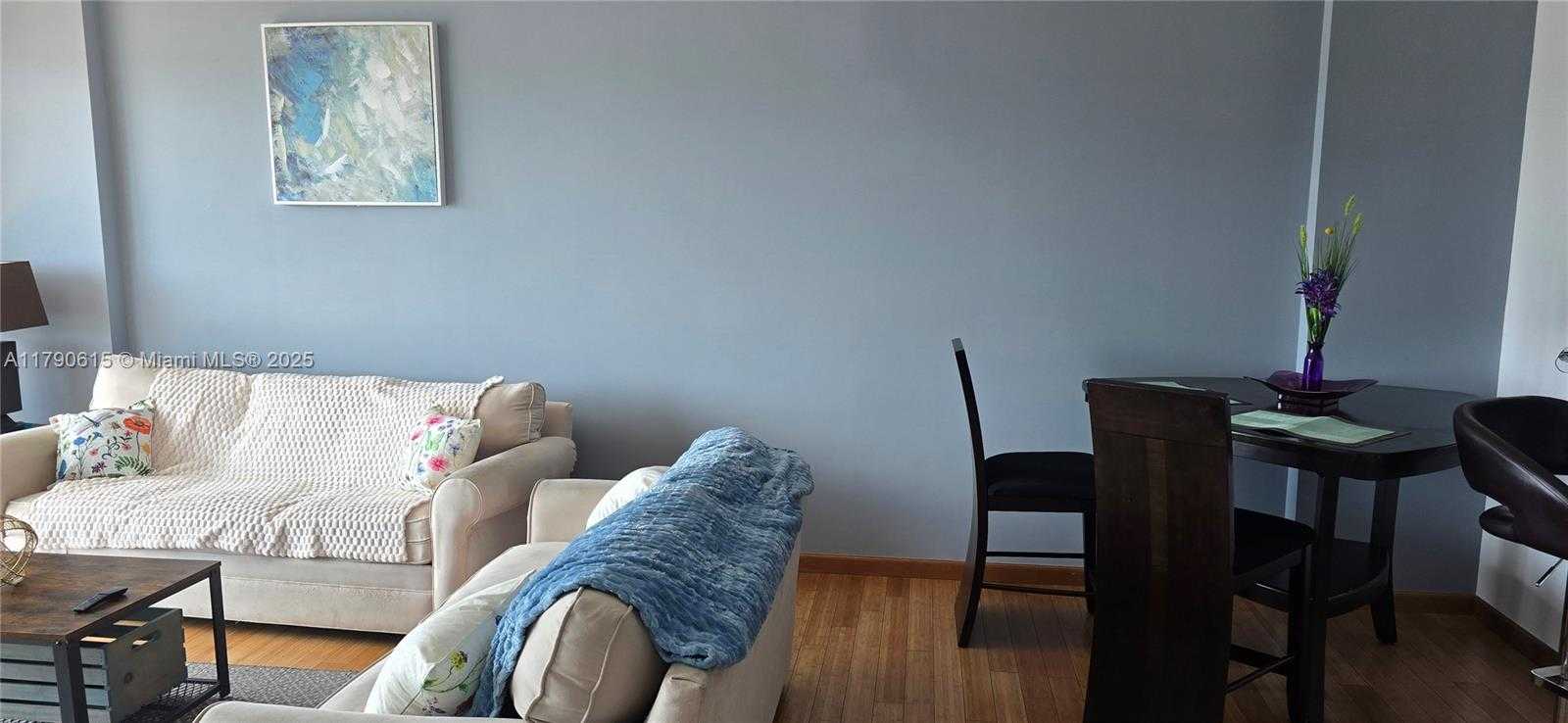 Small Image of 7900 HARBOR ISLAND DR #1024, North Bay Village Number 12
