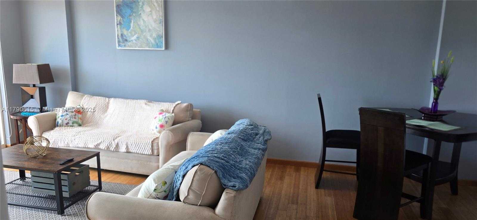 Small Image of 7900 HARBOR ISLAND DR #1024, North Bay Village Number 14
