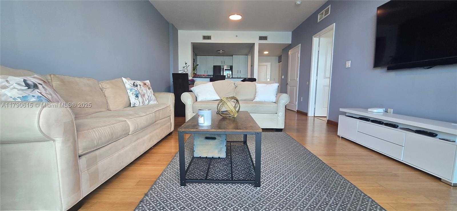 Small Image of 7900 HARBOR ISLAND DR #1024, North Bay Village Number 17