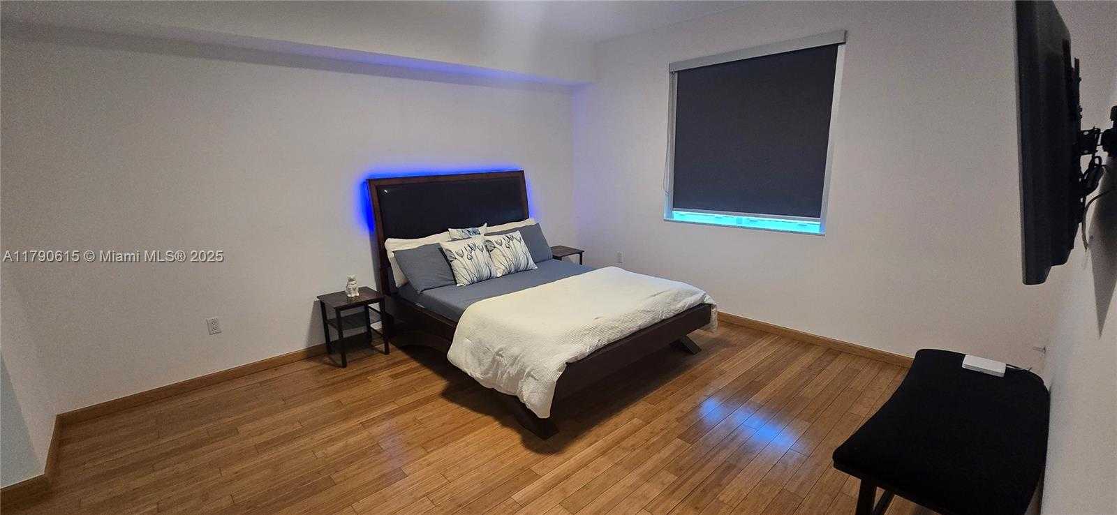 Small Image of 7900 HARBOR ISLAND DR #1024, North Bay Village Number 29
