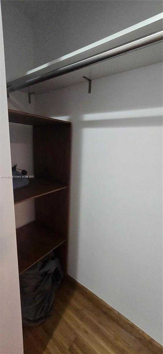 Small Image of 7900 HARBOR ISLAND DR #1024, North Bay Village Number 33