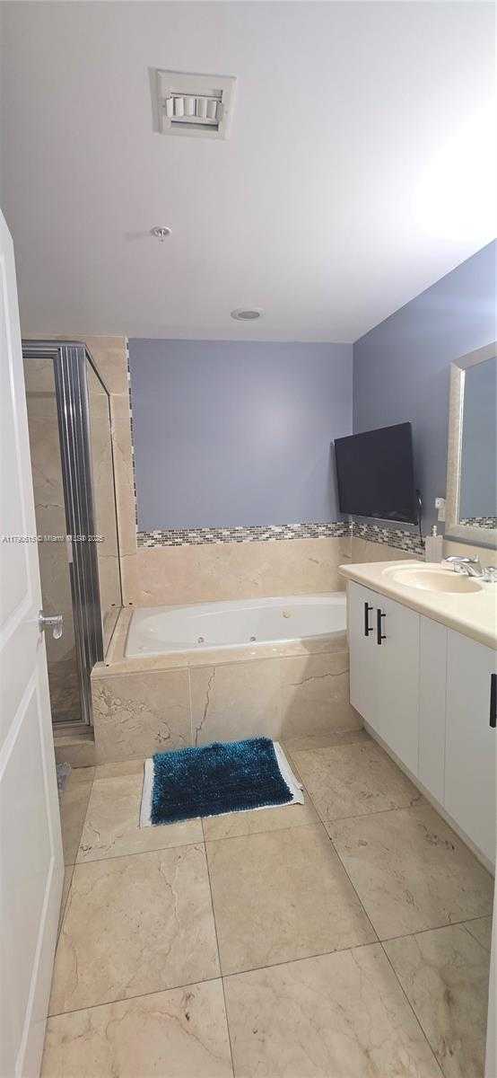 Small Image of 7900 HARBOR ISLAND DR #1024, North Bay Village Number 35
