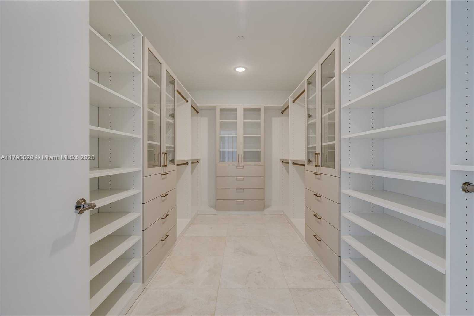Small Image of 788 NORTH EAST 23 ST #3102, Miami Number 18