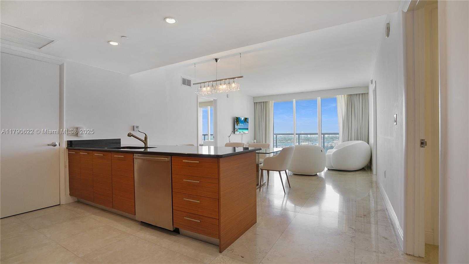 Small Image of 50 BISCAYNE BLVD #3208, Miami Number 11