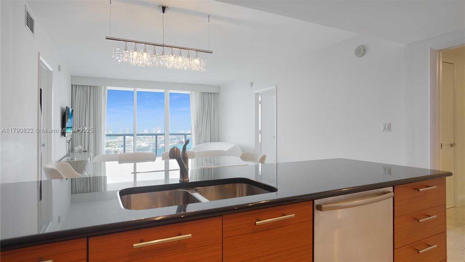 Small Image of 50 BISCAYNE BLVD #3208, Miami Number 19