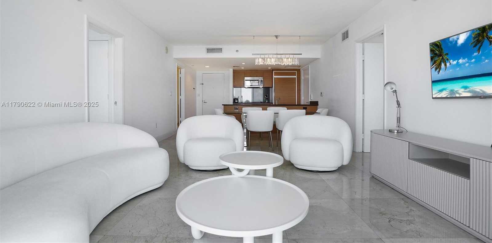 Small Image of 50 BISCAYNE BLVD #3208, Miami Number 2