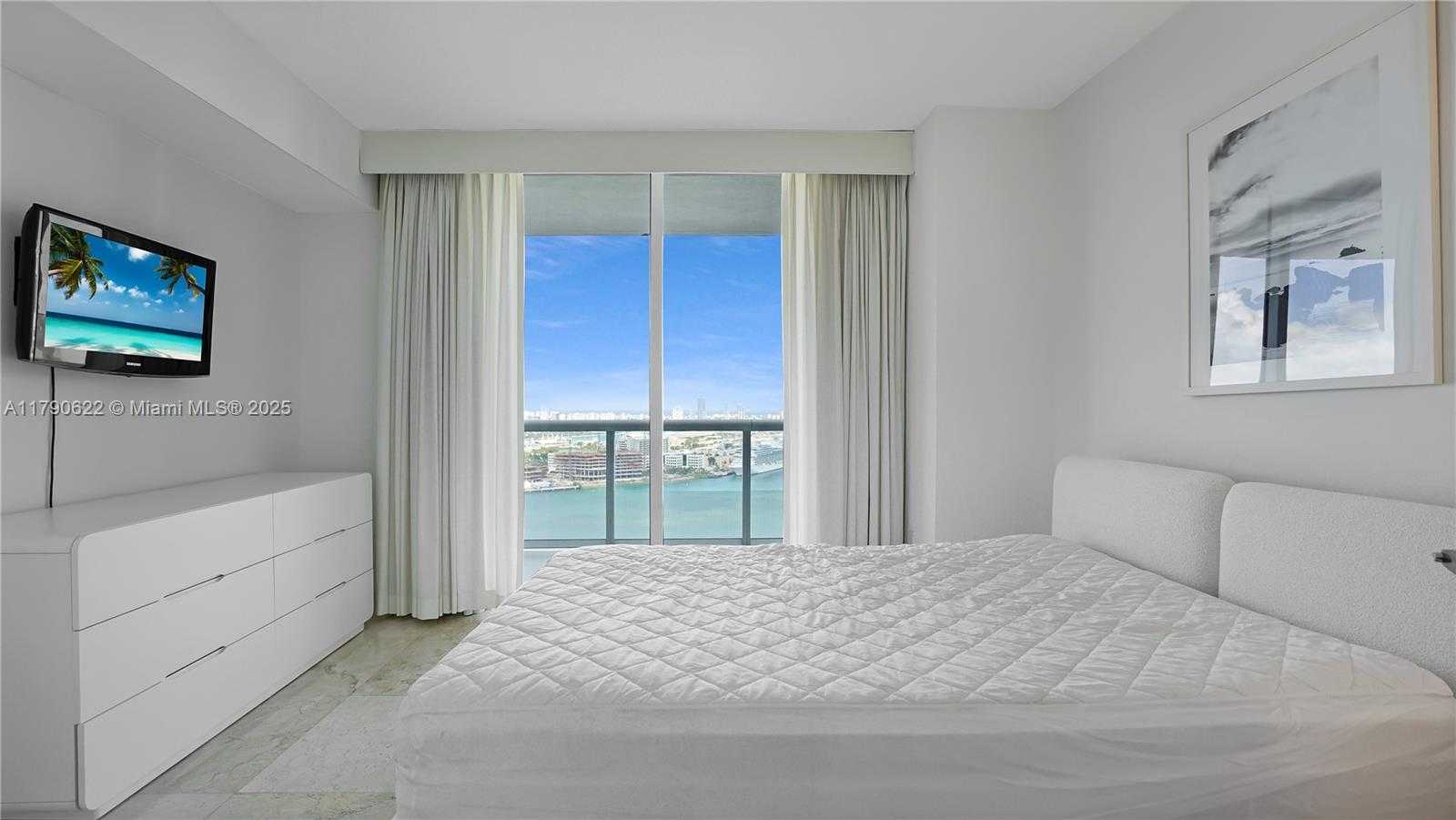 Small Image of 50 BISCAYNE BLVD #3208, Miami Number 22