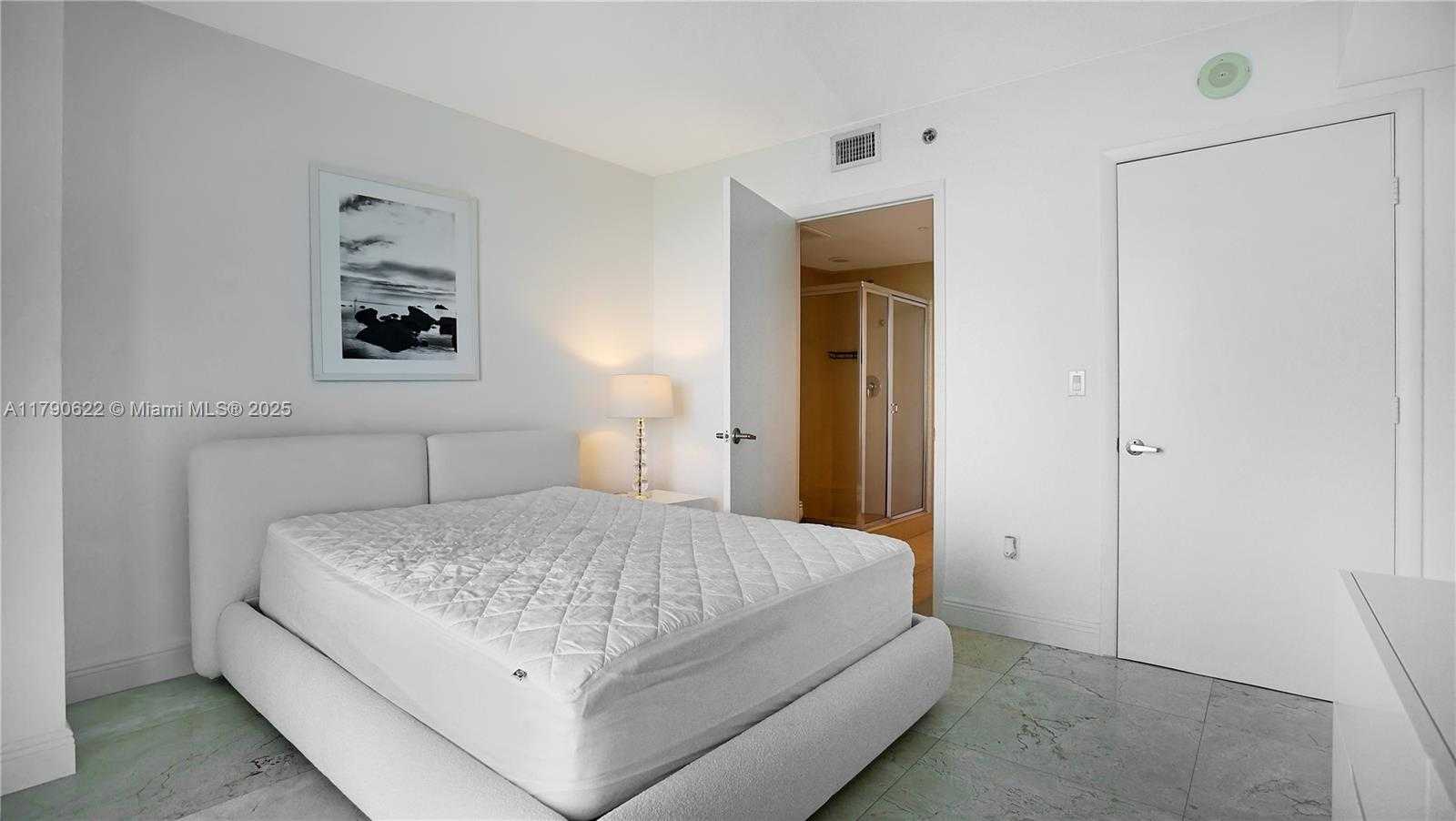 Small Image of 50 BISCAYNE BLVD #3208, Miami Number 24