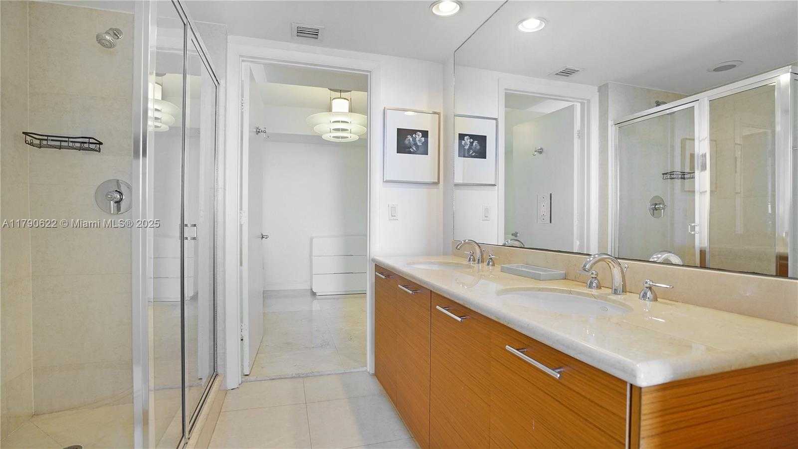 Small Image of 50 BISCAYNE BLVD #3208, Miami Number 26
