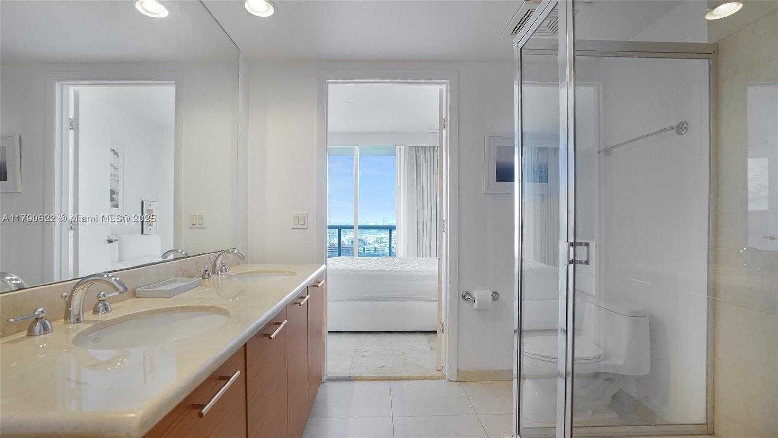 Small Image of 50 BISCAYNE BLVD #3208, Miami Number 27