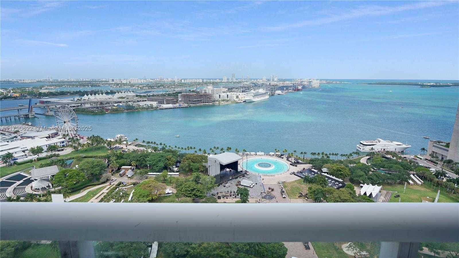 Small Image of 50 BISCAYNE BLVD #3208, Miami Number 42