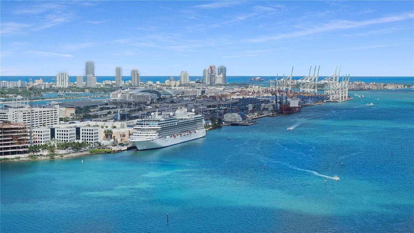 Small Image of 50 BISCAYNE BLVD #3208, Miami Number 49