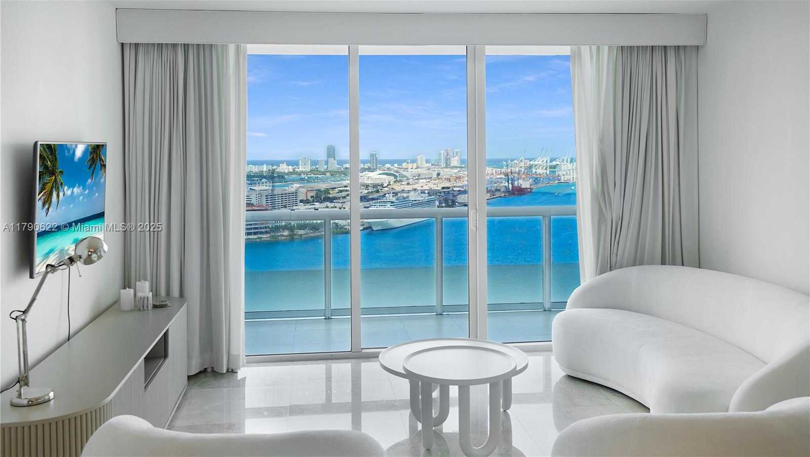 Small Image of 50 BISCAYNE BLVD #3208, Miami Number 52