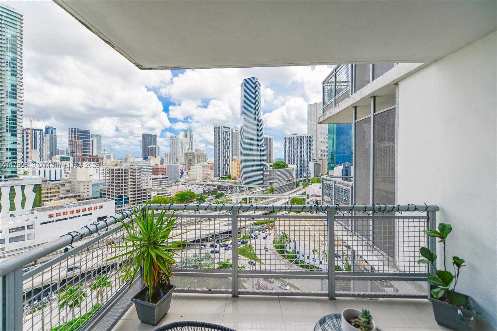 Small Image of 350 SOUTH MIAMI AVE #1911, Miami Number 14