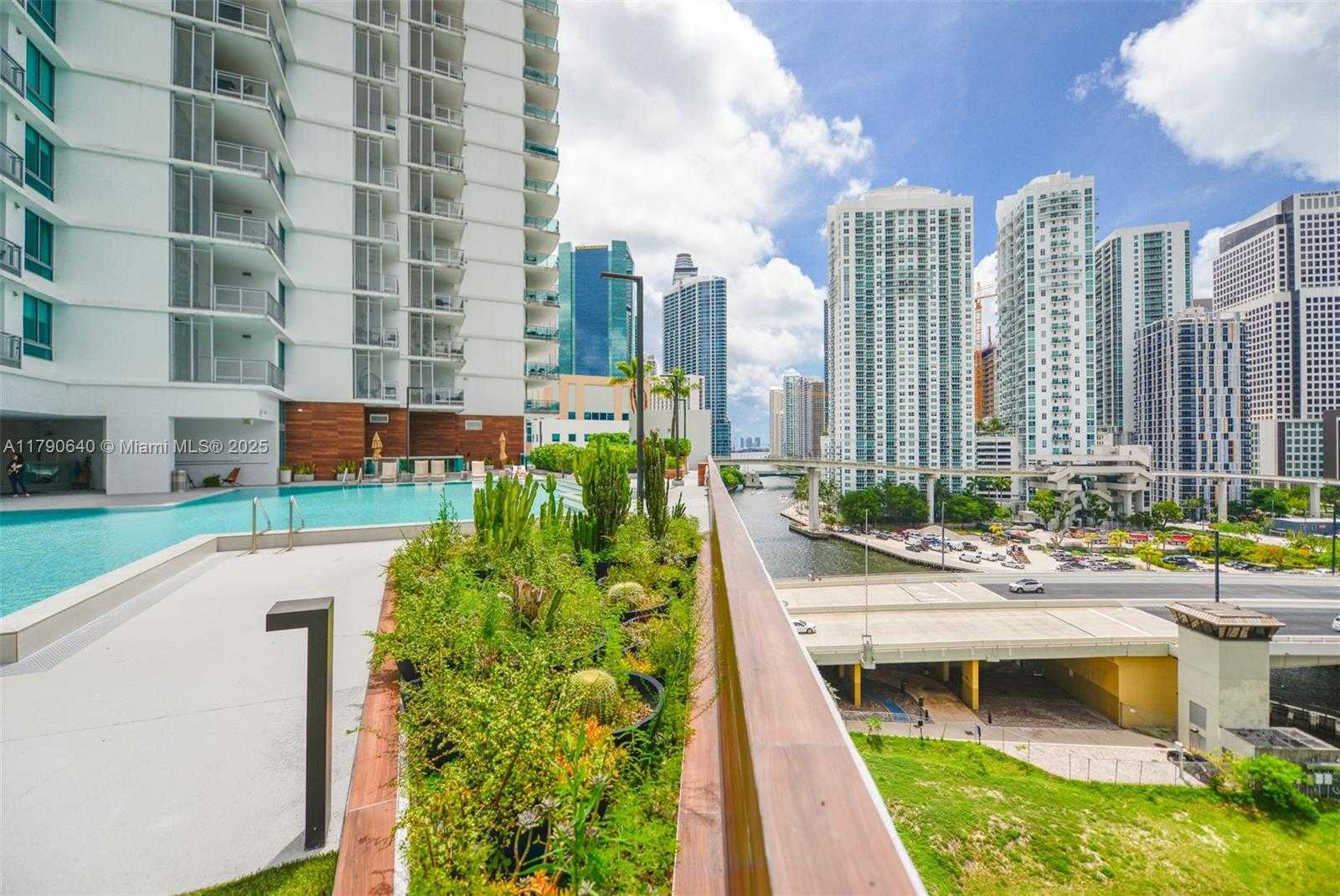 Small Image of 350 SOUTH MIAMI AVE #1911, Miami Number 21