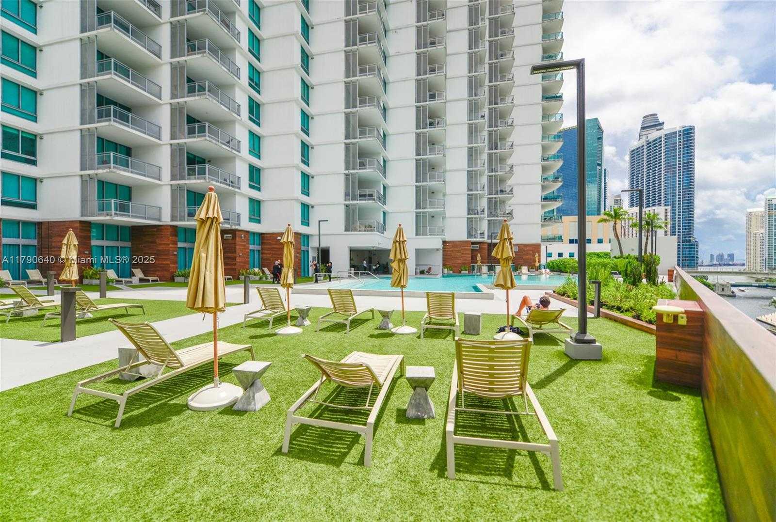Small Image of 350 SOUTH MIAMI AVE #1911, Miami Number 22
