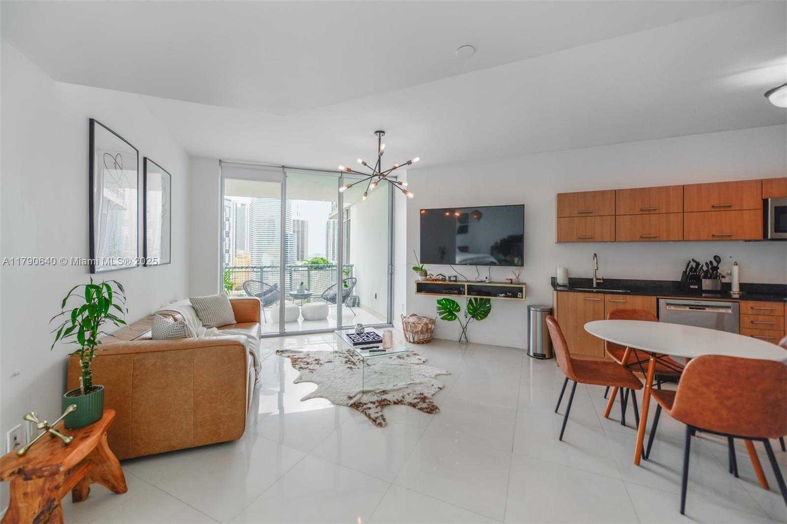 Small Image of 350 SOUTH MIAMI AVE #1911, Miami Number 4