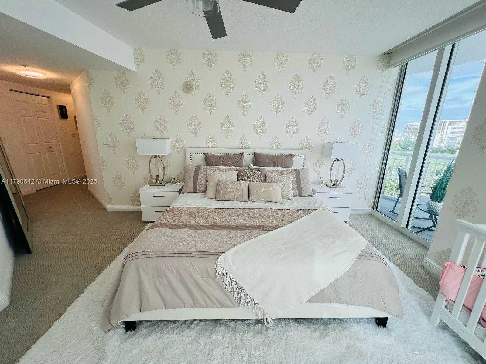 Small Image of 1745 EAST HALLANDALE BEACH BLVD #706W, Hallandale Beach Number 5