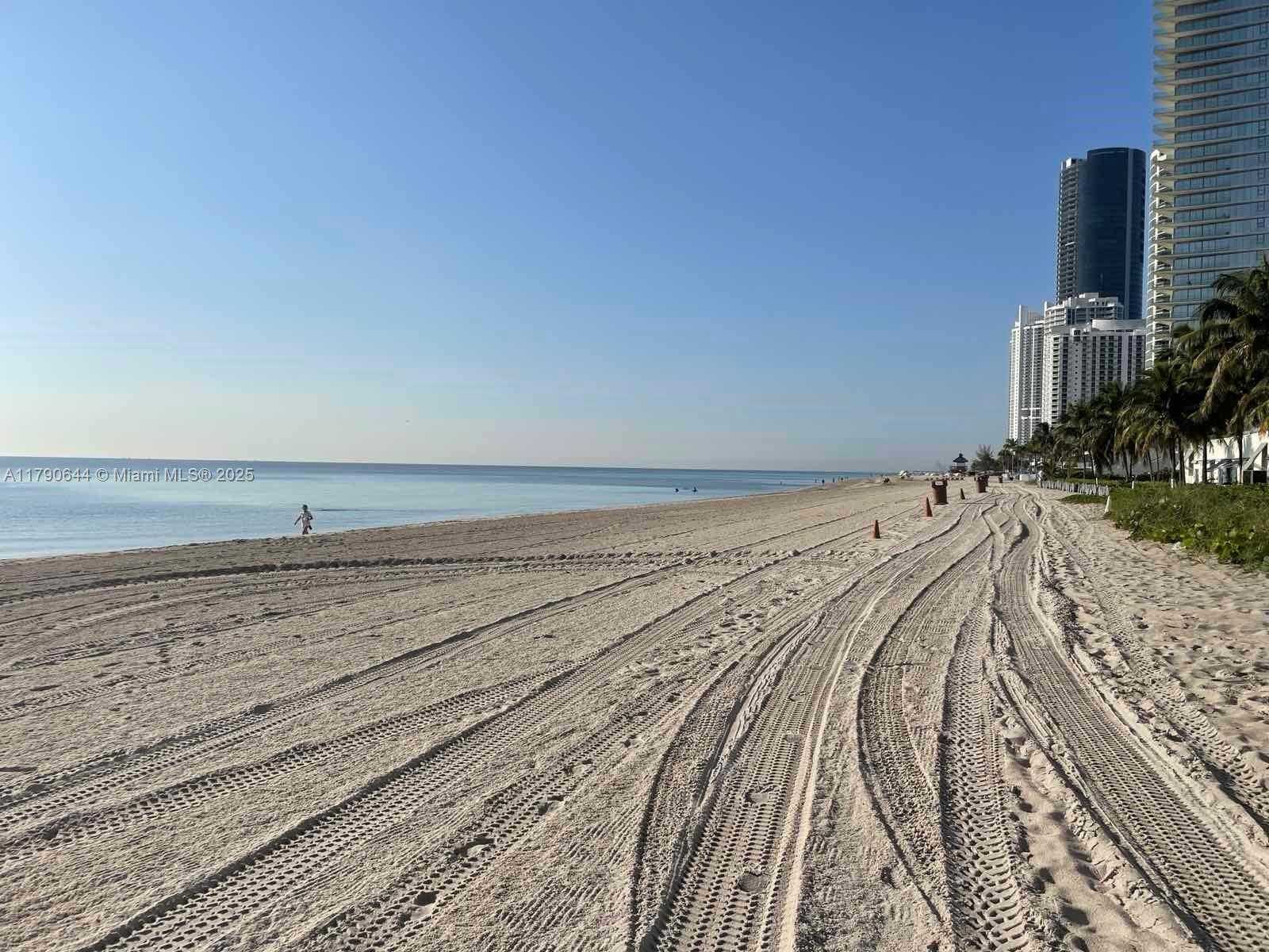 Small Image of 19201 COLLINS AVE #622, Sunny Isles Beach Number 14