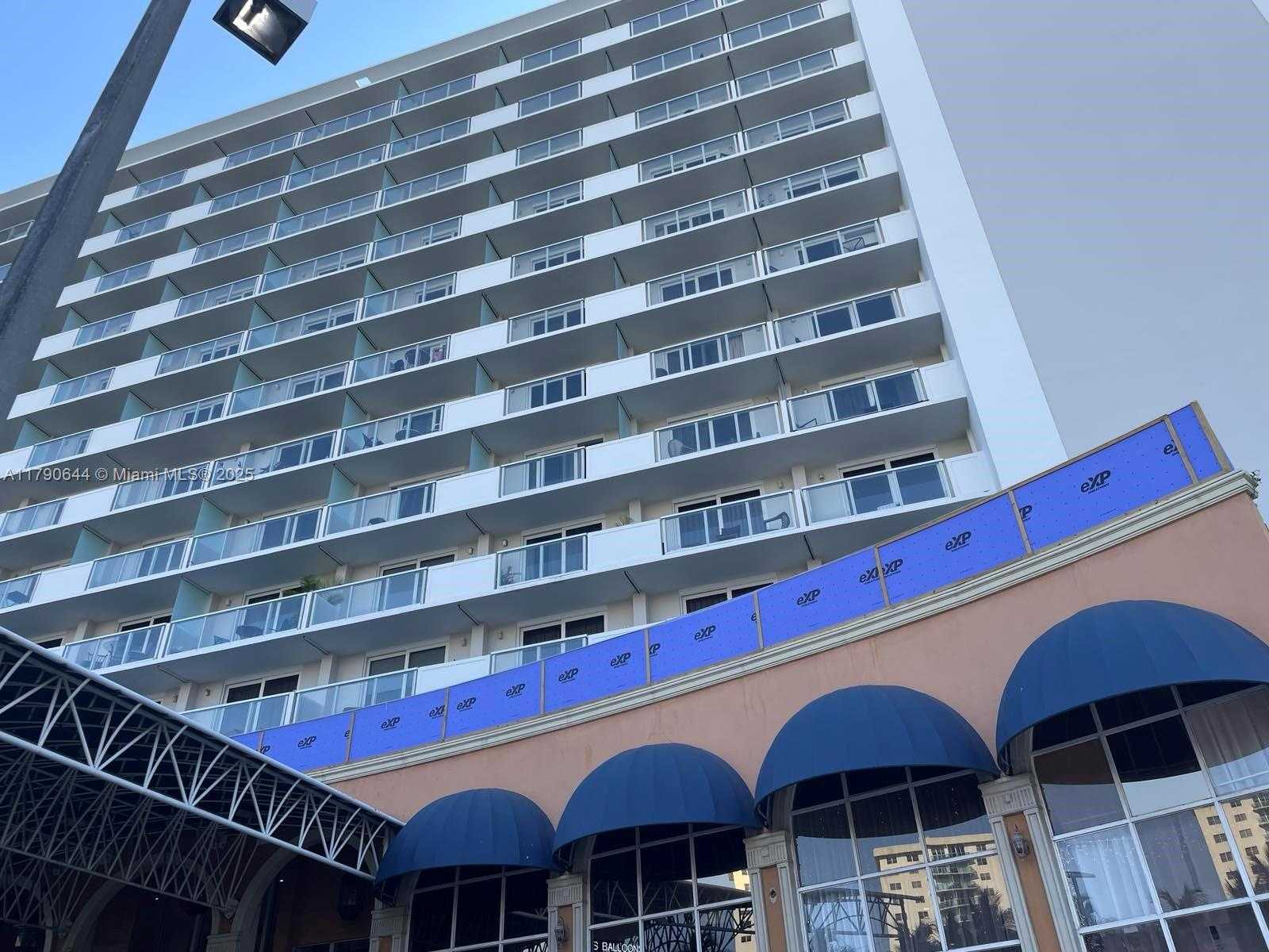 Small Image of 19201 COLLINS AVE #622, Sunny Isles Beach Number 5