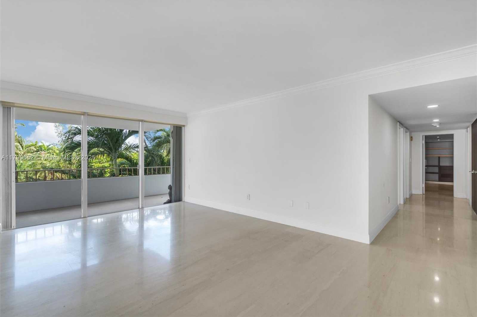 Small Image of 155 OCEAN LANE DR #300, Key Biscayne Number 13