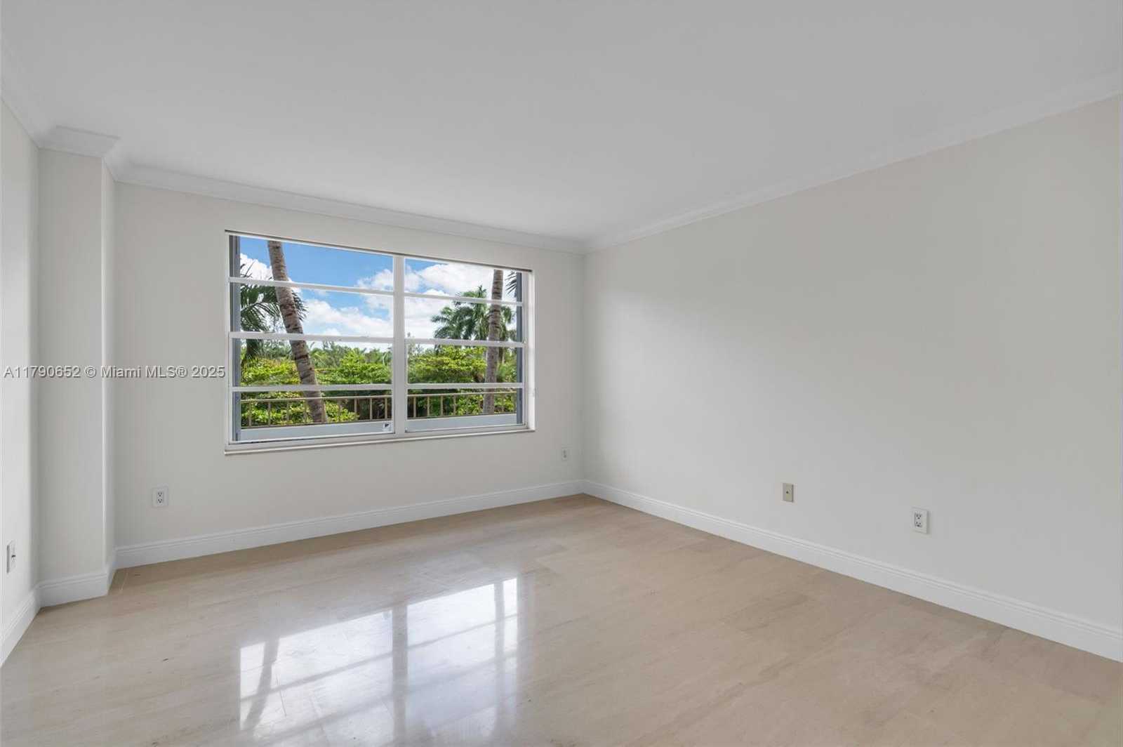 Small Image of 155 OCEAN LANE DR #300, Key Biscayne Number 15