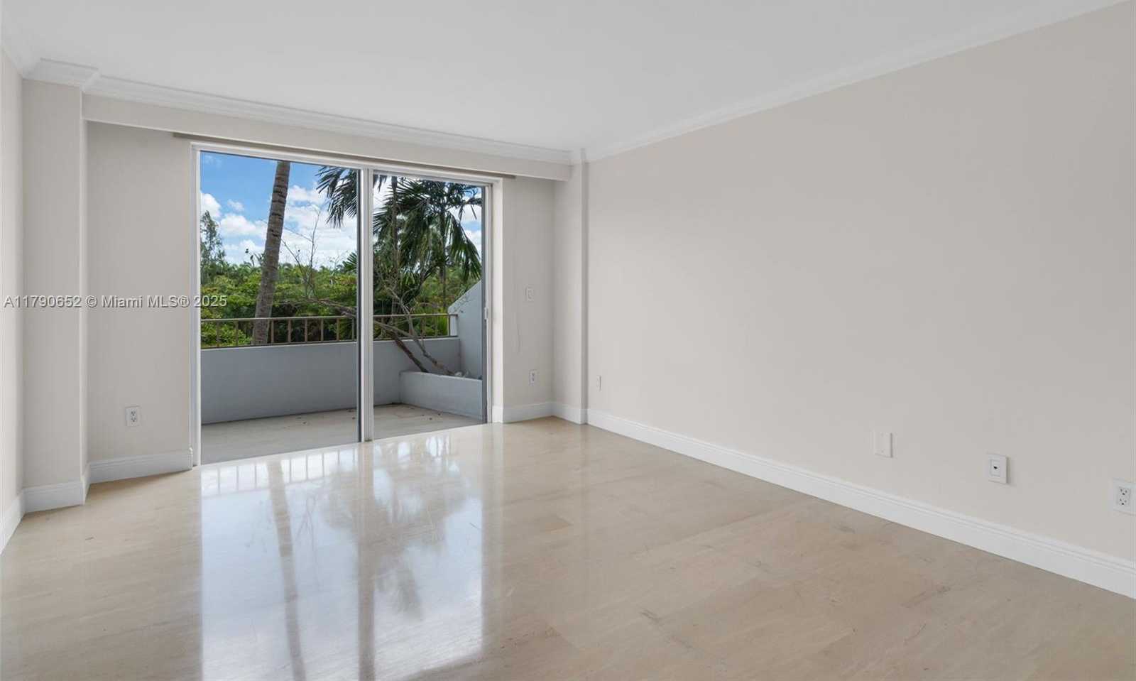 Small Image of 155 OCEAN LANE DR #300, Key Biscayne Number 21