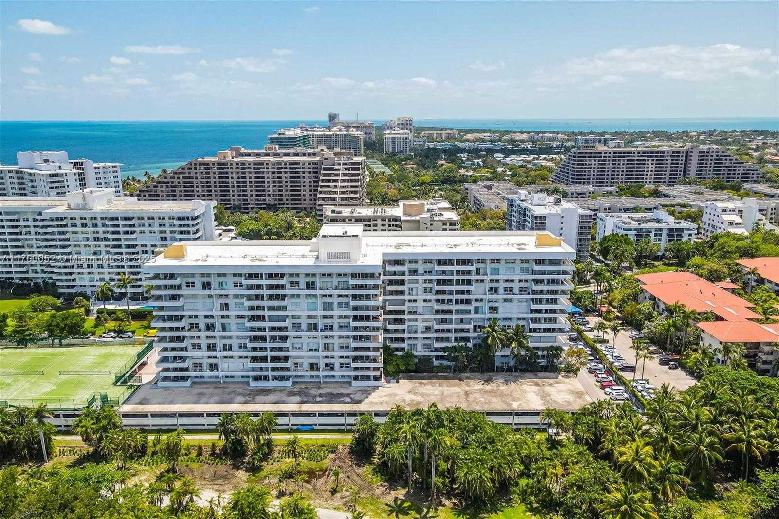 Small Image of 155 OCEAN LANE DR #300, Key Biscayne Number 41