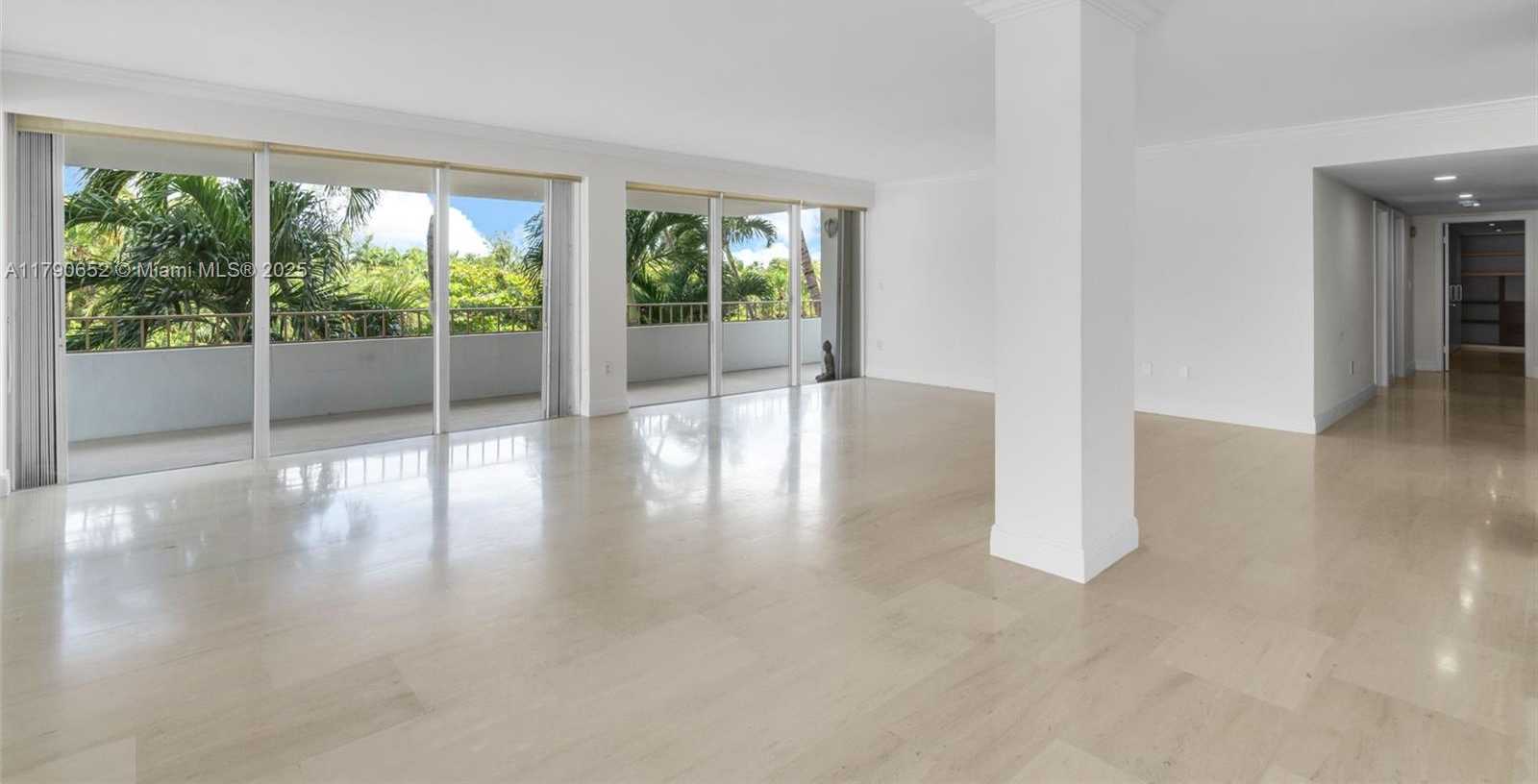 Small Image of 155 OCEAN LANE DR #300, Key Biscayne Number 6