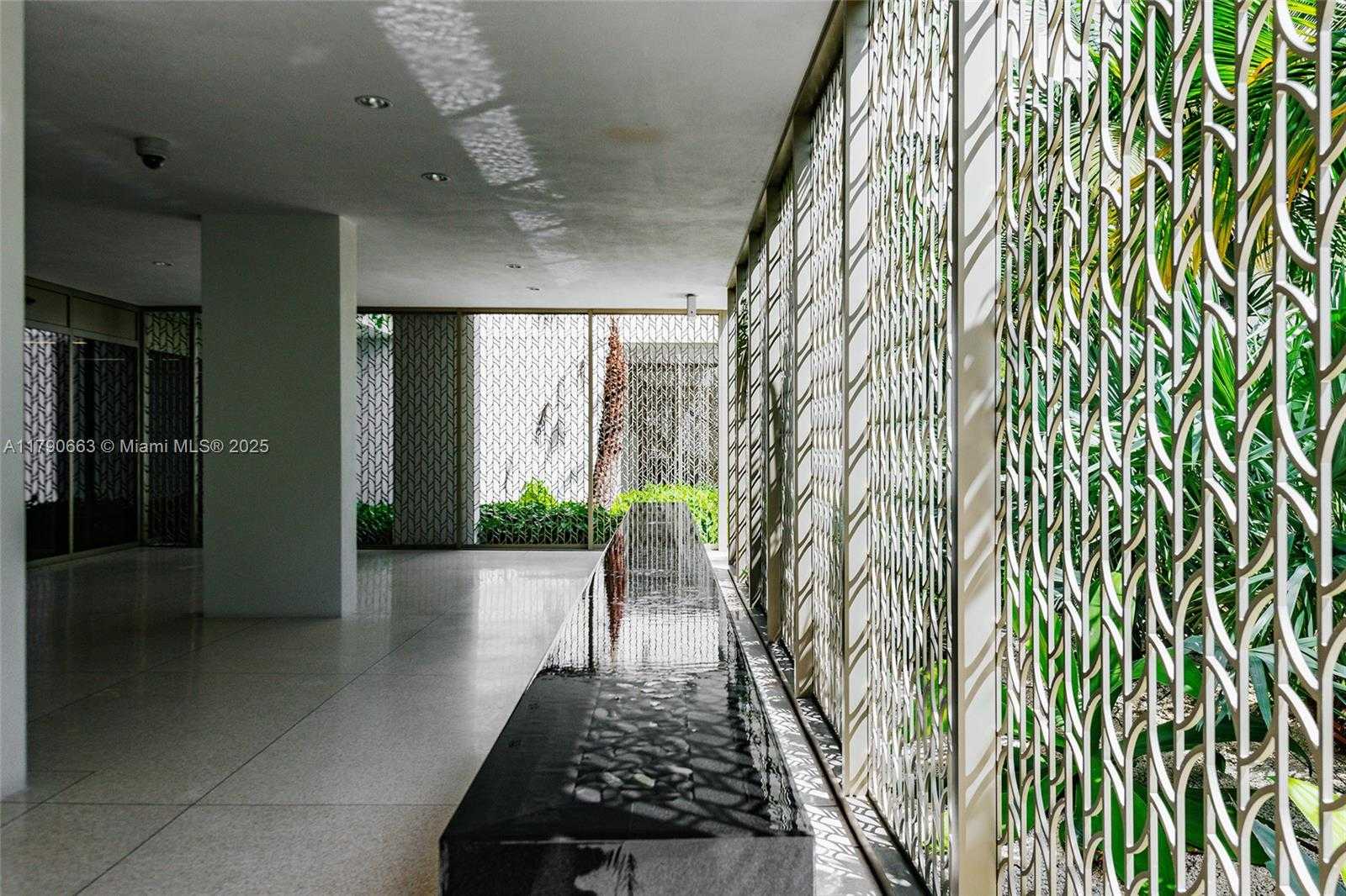Small Image of 300 COLLINS AVE #2F, Miami Beach Number 13