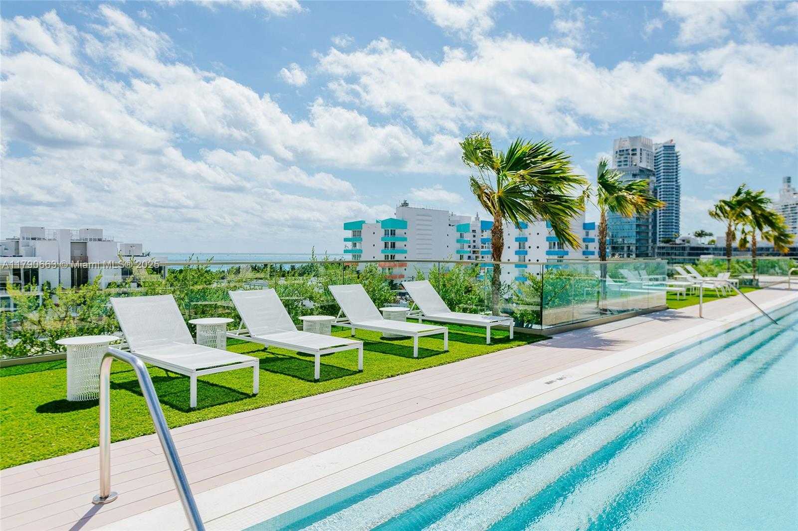 Small Image of 300 COLLINS AVE #2F, Miami Beach Number 15