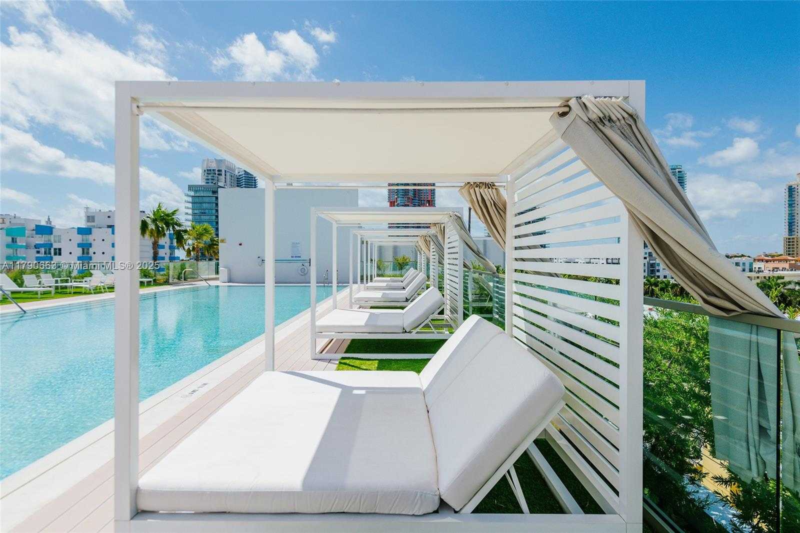 Small Image of 300 COLLINS AVE #2F, Miami Beach Number 16