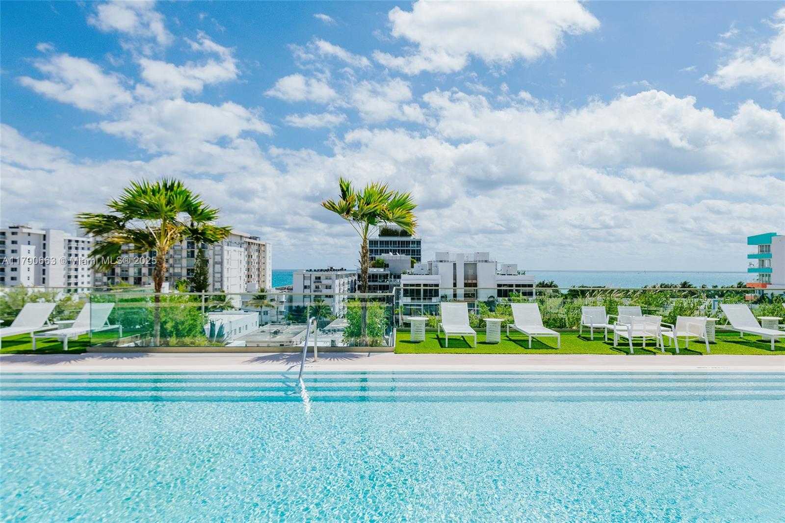 Small Image of 300 COLLINS AVE #2F, Miami Beach Number 19