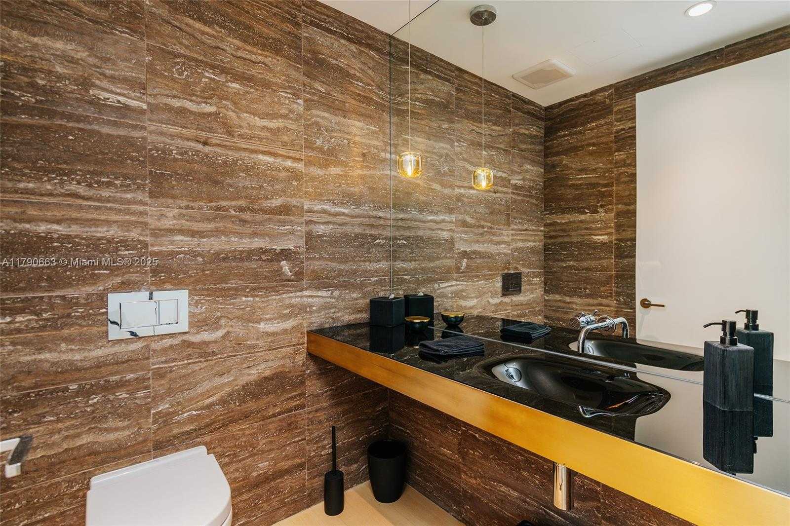 Small Image of 300 COLLINS AVE #2F, Miami Beach Number 34